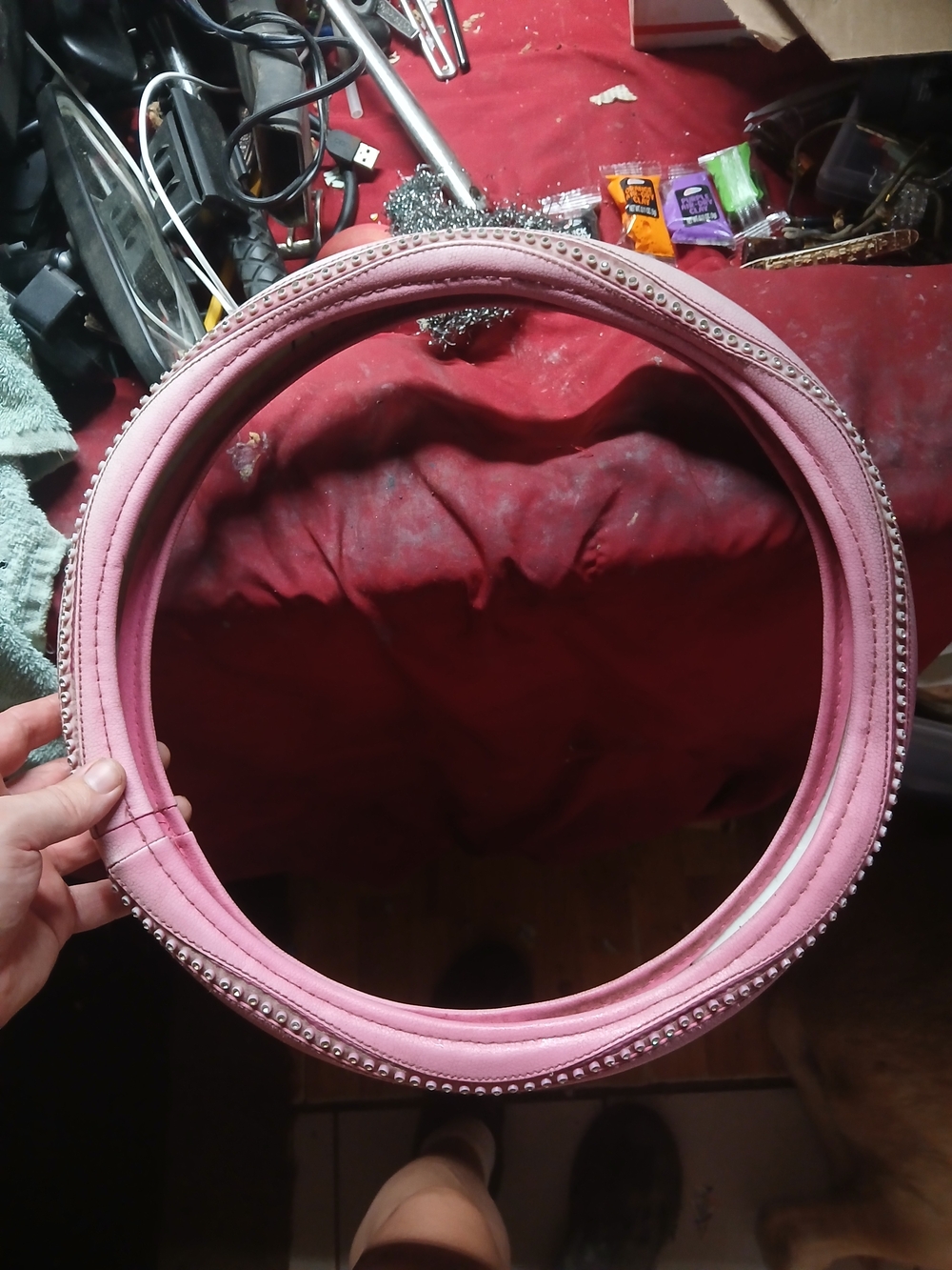 Auto Drive pink leatherette steering wheel cover